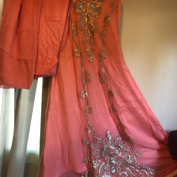 boutitqe faishion Dresses & Skirts - One time used Pakistani Party Dress heavy work